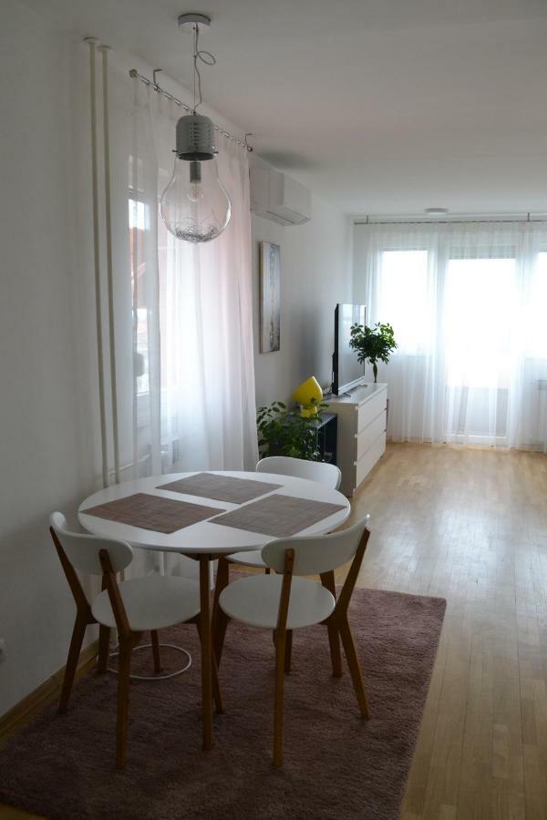 Apartment Fly *